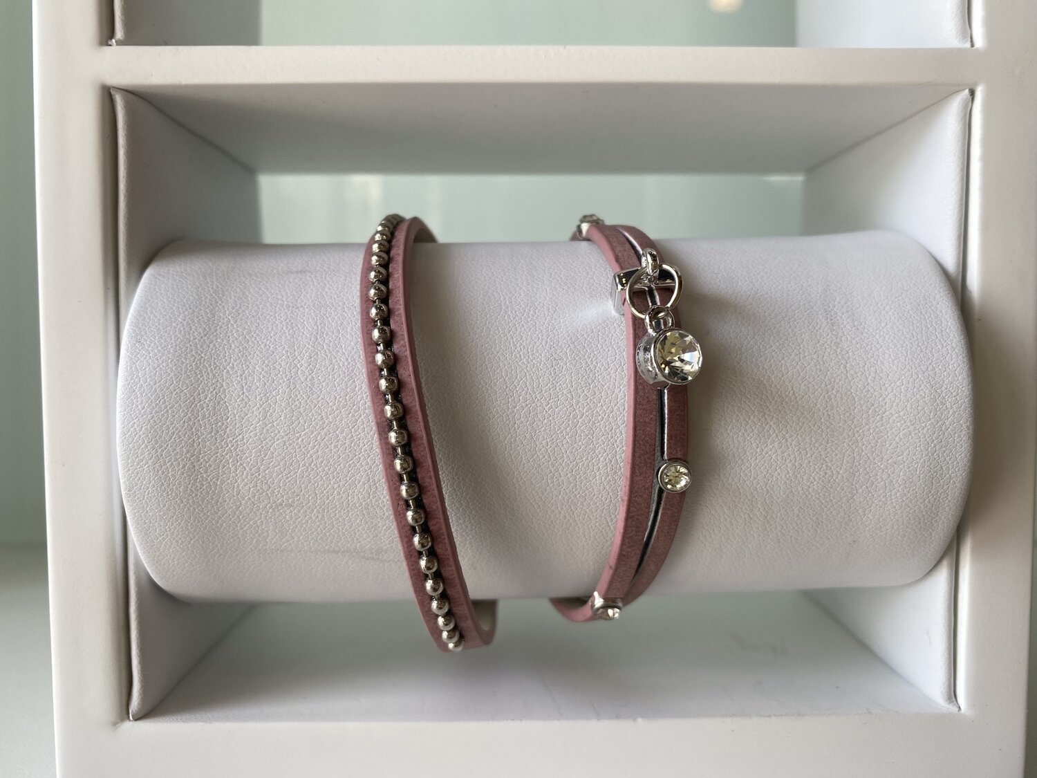 Leren wikkel armband bohemian roze dots & zirkonia model BK