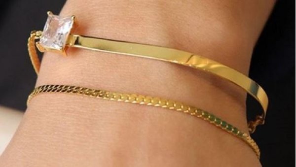Schitterende 18K Gold Plated Armband met Schitterende Zirkonia Steen (model AC)